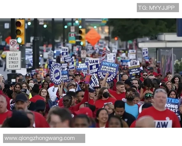 巴萨主席公开抨击梅西俱乐部内部关系恶化引发球迷热议 巴萨主席公开抨击梅西俱乐部内部关系恶化引发球迷热议