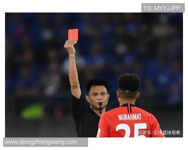 上港与首尔激战正酣替补球员红牌风波引发热议