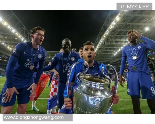 迪德朗与华沙军团激战正酣谁能在欧联杯中笑到最后