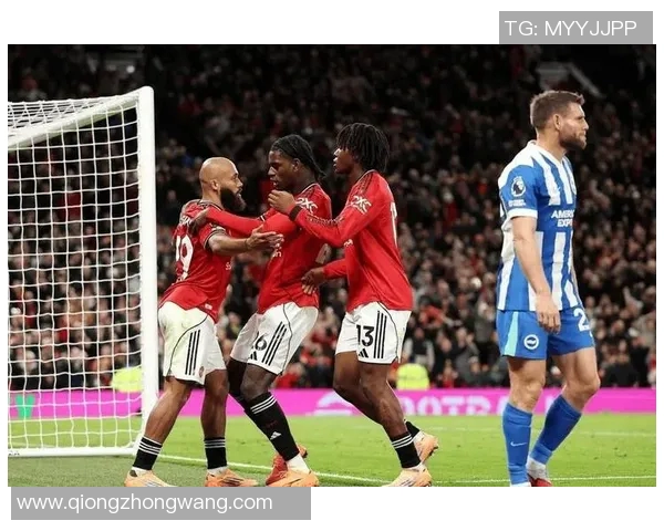 曼联客场惊险逆转，继续领跑英超积分榜，曼城追赶处境难堪