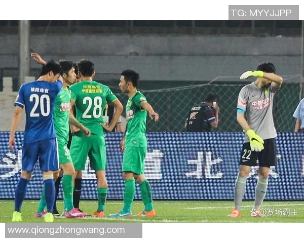 国足与武汉卓尔精彩对决视频回顾球迷热议赛场瞬间与精彩进球