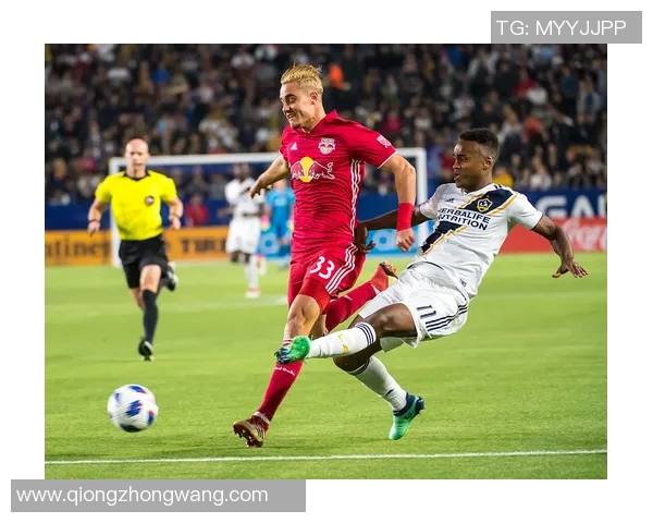 哈德斯菲尔德与雷丁的精彩对决揭示英冠联赛新动态