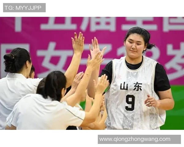 山东女篮与沈阳女篮激战正酣谁能在赛场上笑到最后